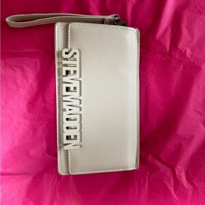Steve Madden wristlet